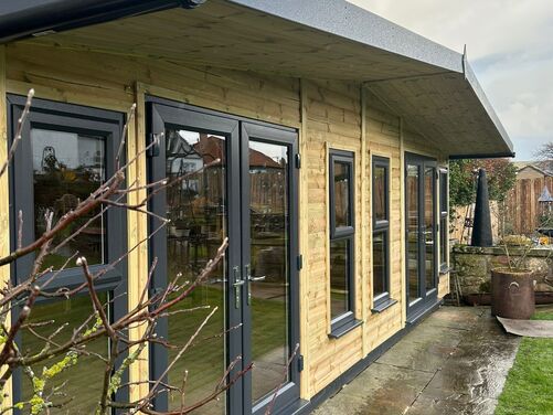 24x14 Apex Summer House home Office/Bar/Gym