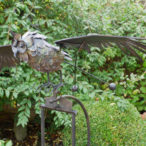 Giant owl