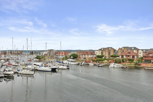 Golden Gate Way, Eastbourne