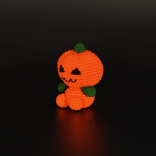 Knitty Critters - Creepy Capers - Pumpkin Paul