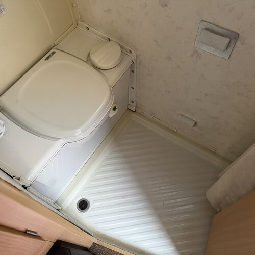 Elddis Avantgarde 100 Motorhome 5 Berth - 2002 Peugeot Boxer 2.0HDi