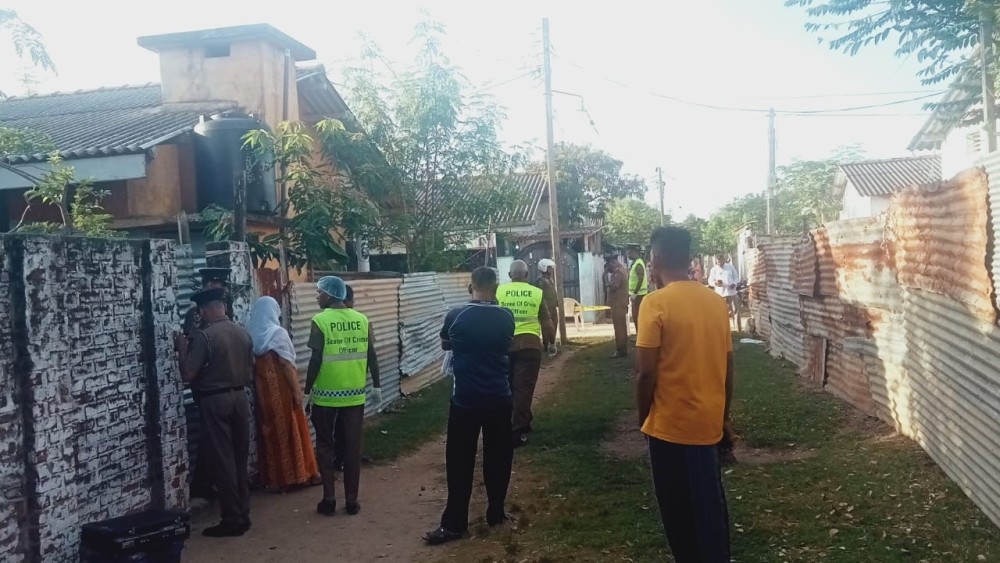 மருமகன் தலைமறைவு - அதிகாலையில் நடந்த பயங்கரம் 