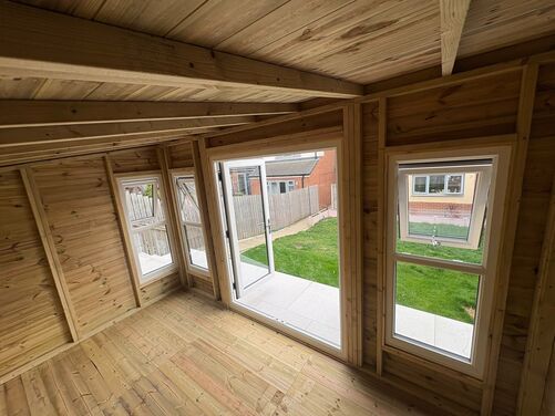 16x7 Pent Summer House Combi