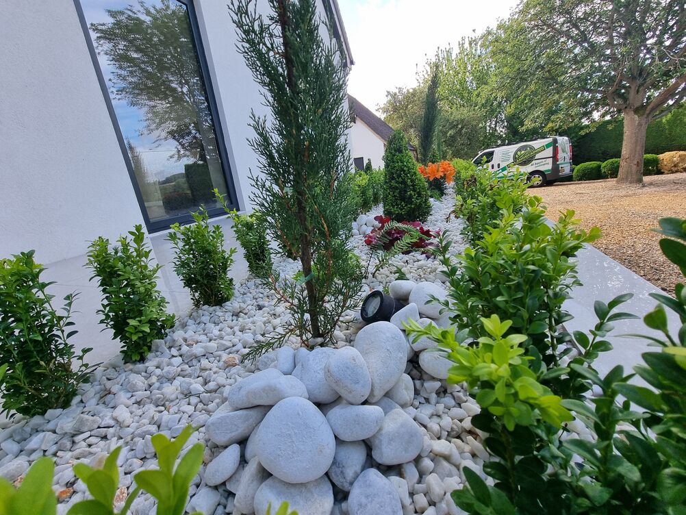Gallery | Hd Landscaping | Landscape Gardening | Garden Maintenance Leighton Buzzard | Garden Design Bedfordshire