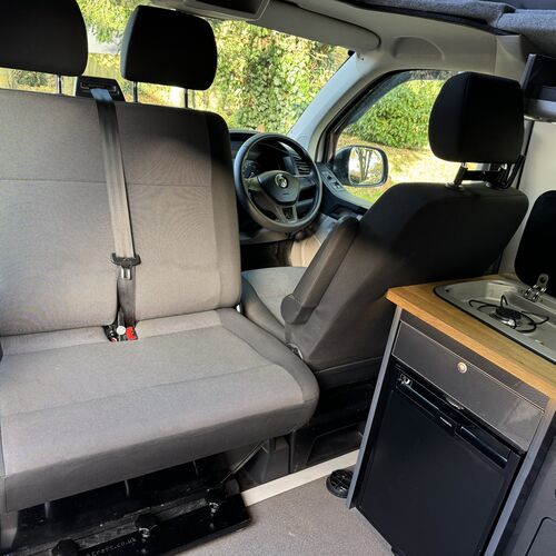 2016 VW T6 Camper Van 4 Berth 2.0 TDi T30 Black/White - Pro Conversion