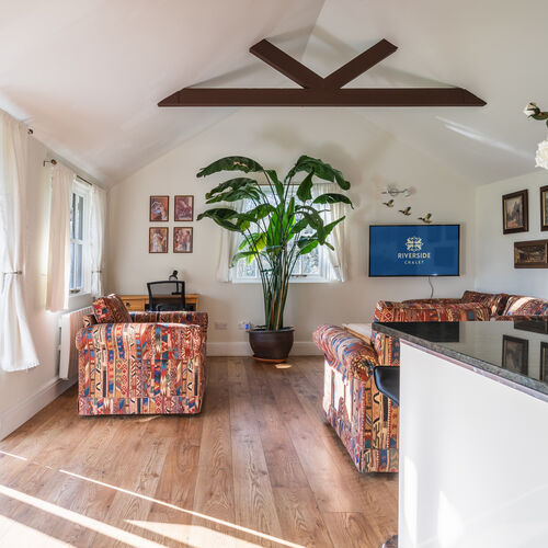 Little Tolpitts Lane, Watford WD18 9QG