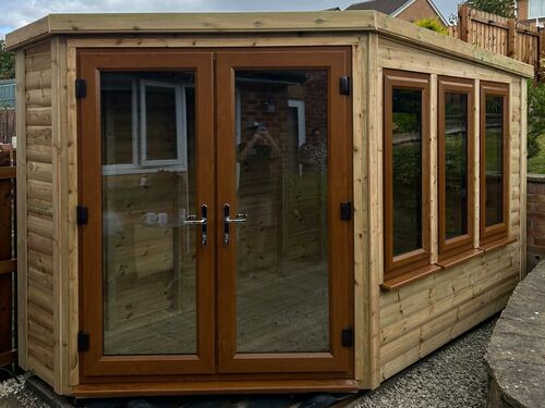 12x6 Corner Summer House