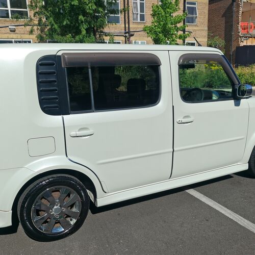 Nissan Cube3 - Rider AUTECH 2007