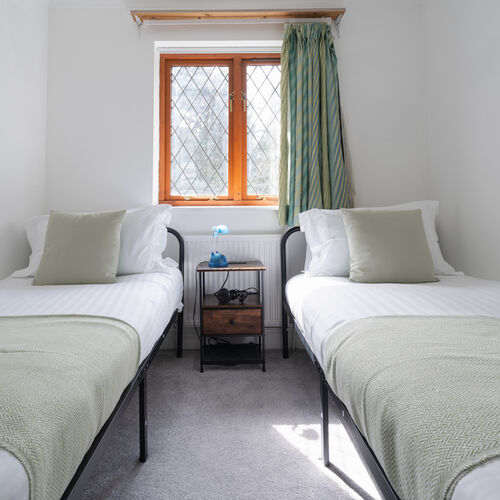 The Oaks, Watford WD19 4LR