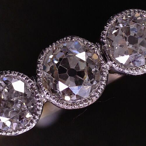 Gallery | Aura Jewellers | Jewellery repairs and alterations, Brownhills | Jewellery specialists, West Midlands Jewellers | Bespoke jewellery, Hand engraving, Valuations