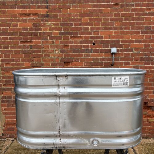 4ft oval stock tank