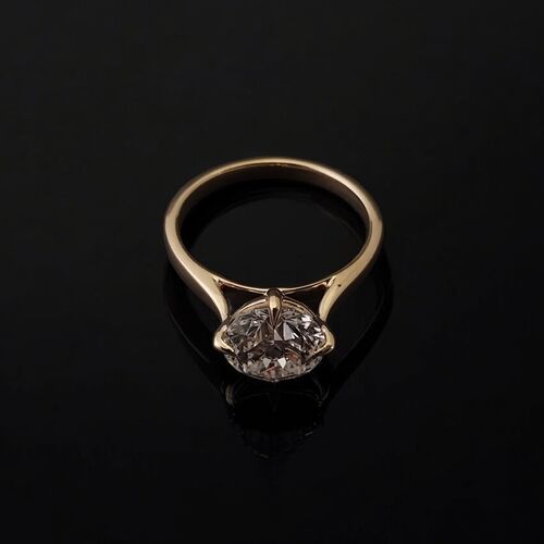 Gallery | Aura Jewellers | Jewellery repairs and alterations, Brownhills | Jewellery specialists, West Midlands Jewellers | Bespoke jewellery, Hand engraving, Valuations
