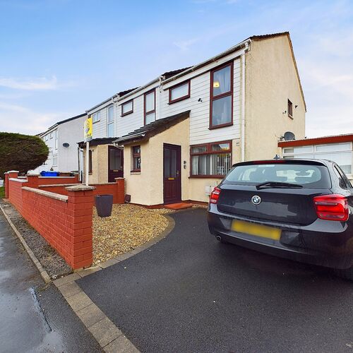 Kirkmuir Drive, Stewarton