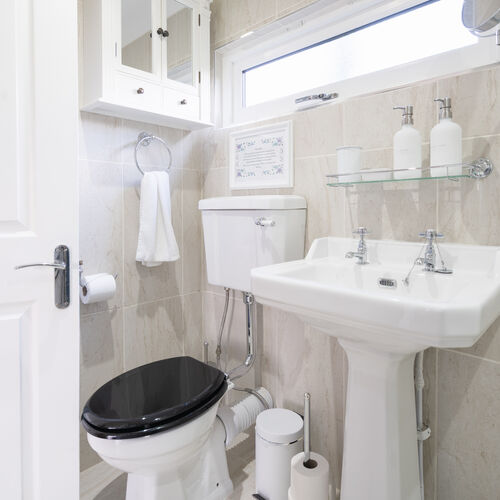 Little Tolpitts Lane, Watford WD18 9QG