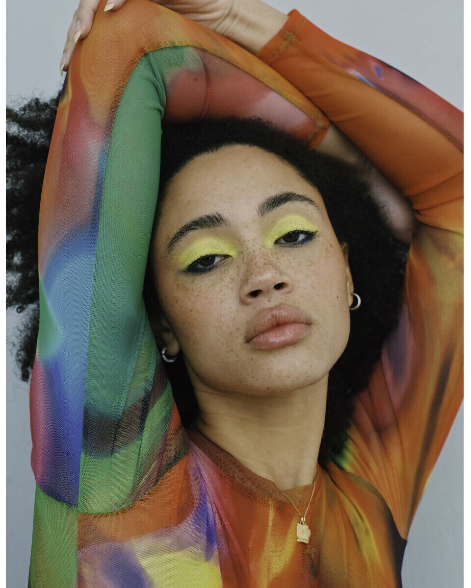 AMANDINE: Graphic Designer