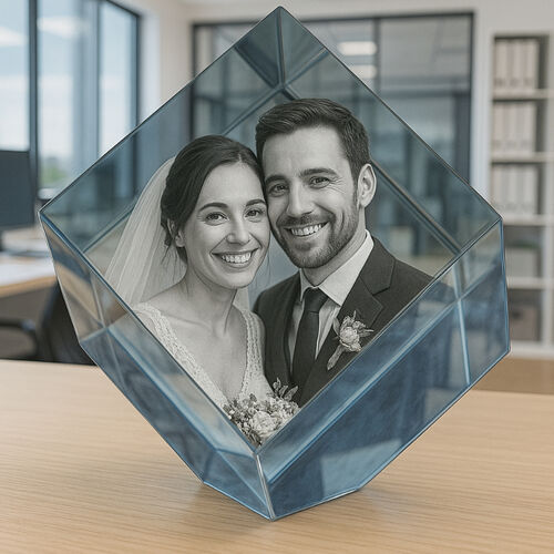 The Amazing 3D lona 6x6x6cm Crystal Cube