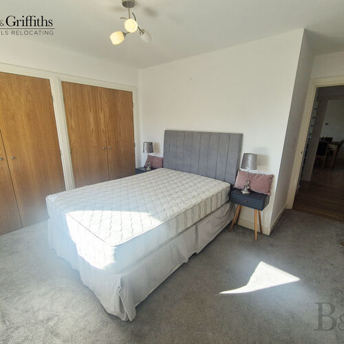 Renting in Cardiff - 2 bedroom apartment, Century Wharf, Cardiff Bay
