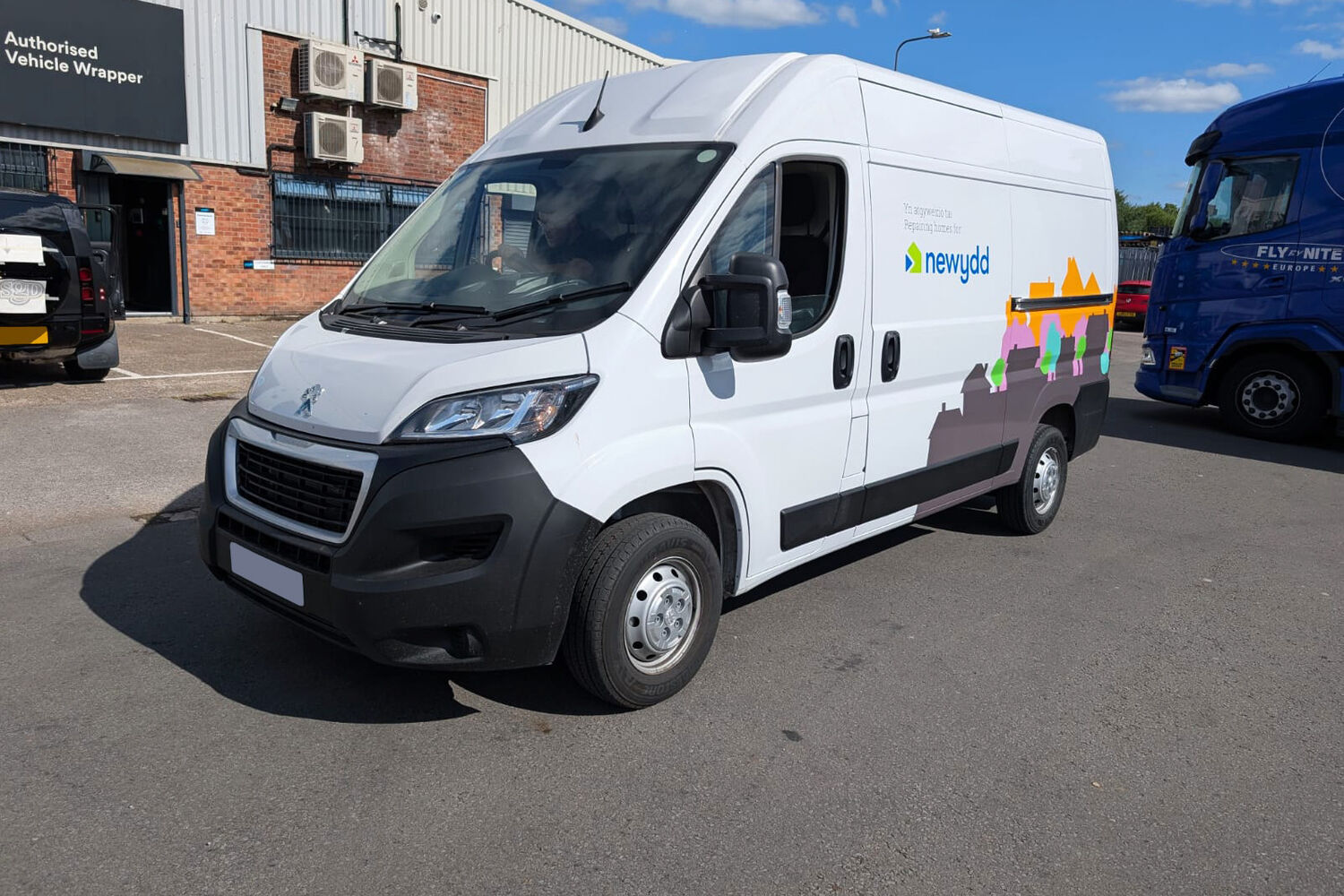 Newydd - 2x Peugeot Boxer