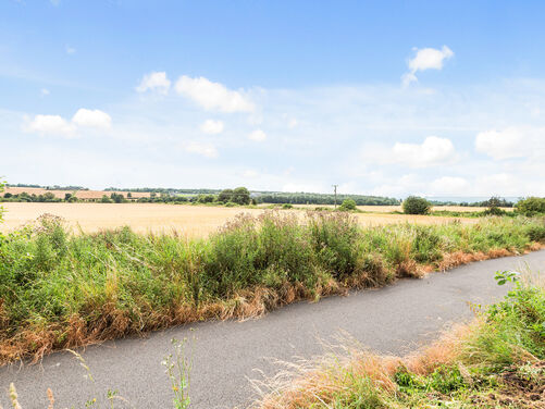 Craigton Crescent, Alva, FK12 5DS