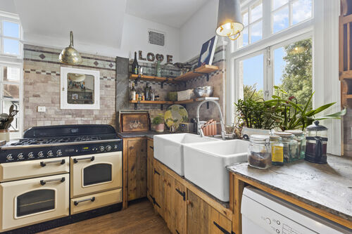 Saffrons Road, Eastbourne