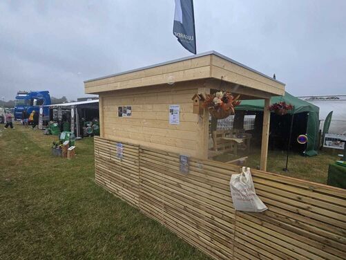 Ex Display 3.0mtr x 3.0mtr 28mm walled Gazebo Copy