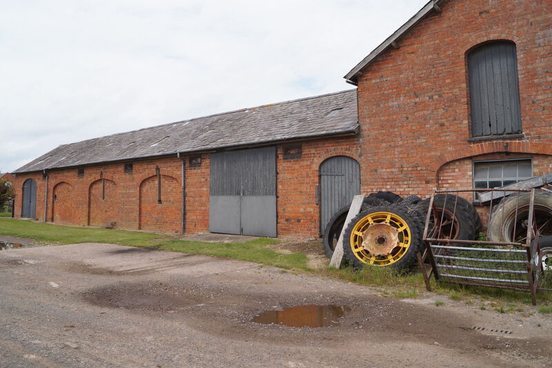 Farm buildings in Studley