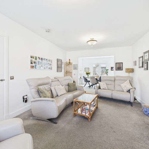 16 Martnaham Way, Alloway