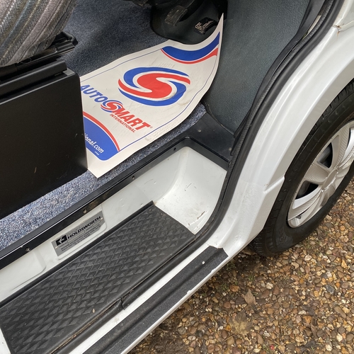 Holdsworth San Remo XL 2 Berth Camper Van Renault Trafic 1995 - Only 63149 Miles