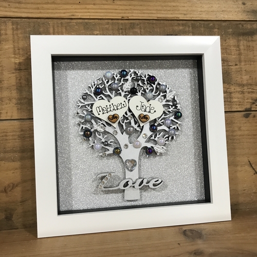 Small LOVE tree gift