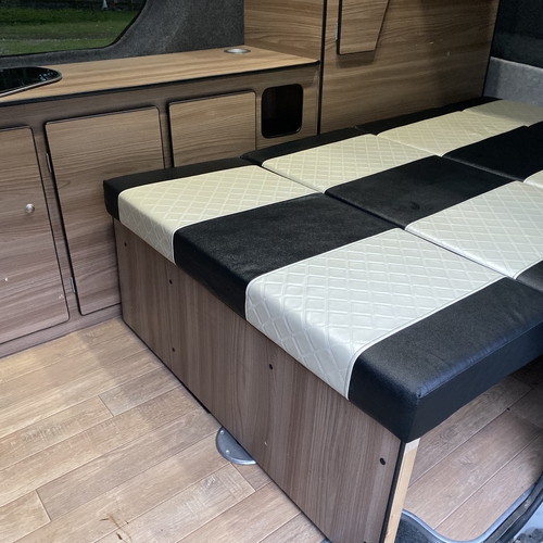 2010 (60)reg Renault Trafic 2.0 DCi 115 Hi Top Camper Van 4 Berth Sat Nav 6 Spd