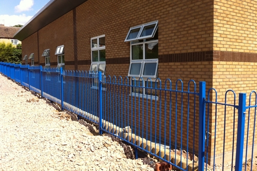 900mm high bowtop railing panel