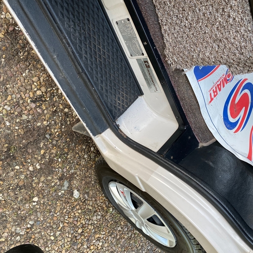 Holdsworth Rainbow Camper Van 1993 Renault Trafic 2.1 Diesel - FIXED BED - UNIQUE!