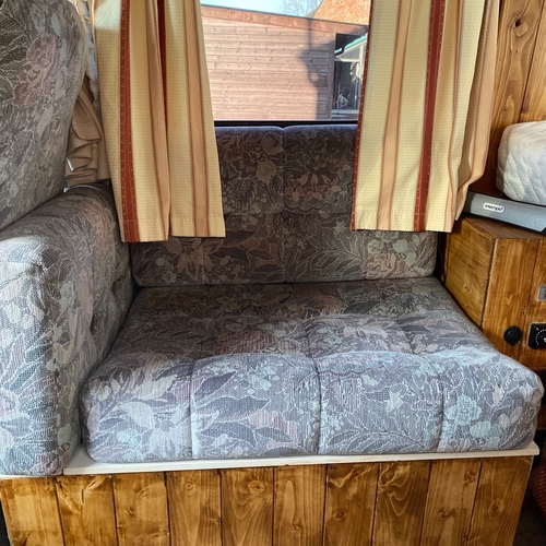 Holdsworth Rainbow Camper Van 1993 Renault Trafic 2.1 Diesel - FIXED BED - UNIQUE!