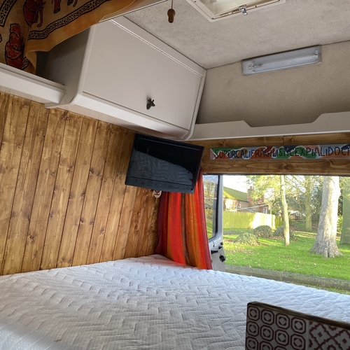 Holdsworth Rainbow Camper Van 1993 Renault Trafic 2.1 Diesel - FIXED BED - UNIQUE!