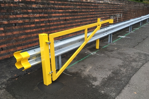 1000mm high Single Car Park Barrier