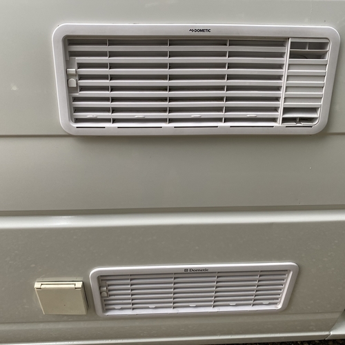 VW T4 Transporter Camper Van 4 Berth 2.4D White High Top Nice Spec Beautiful