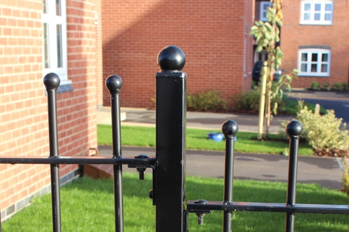 Ball cap posts for 1200mm high railings