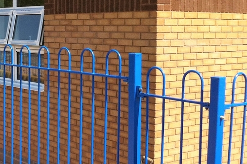 Plain cap posts for 1200 high railings