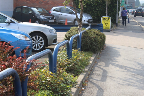 1200mm high dig in Hoop barrier