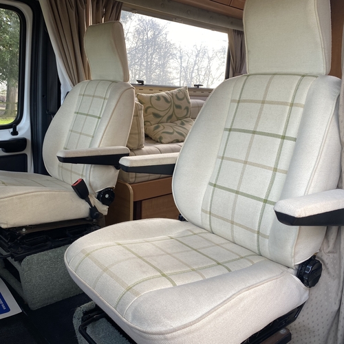 AutoTrail Chieftain Motorhome Tag Axle 8.4m ONLY 28034 Miles Fiat Ducato 2.8TD