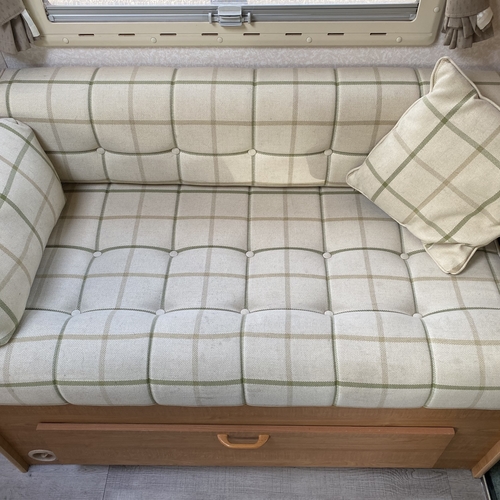 AutoTrail Chieftain Motorhome Tag Axle 8.4m ONLY 28034 Miles Fiat Ducato 2.8TD