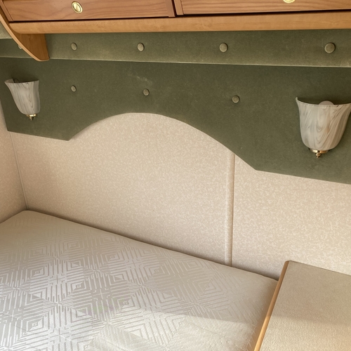 AutoTrail Chieftain Motorhome Tag Axle 8.4m ONLY 28034 Miles Fiat Ducato 2.8TD