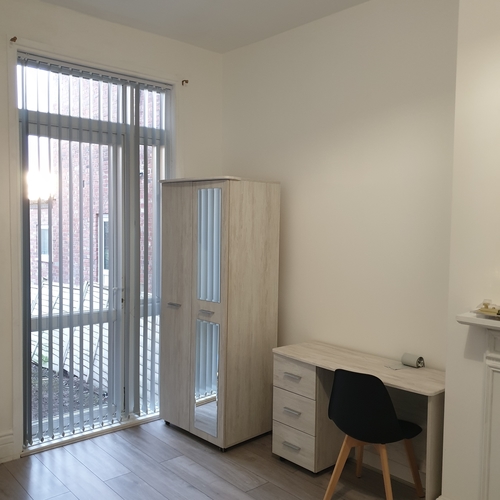 137 Holyhead Road, CV1 3AD