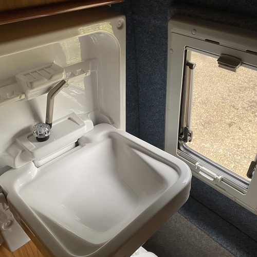 IH Savannah Gold Luxury Camper Van 2 Berth 2.8 JTD 62974 Miles Fiat Ducato 2001