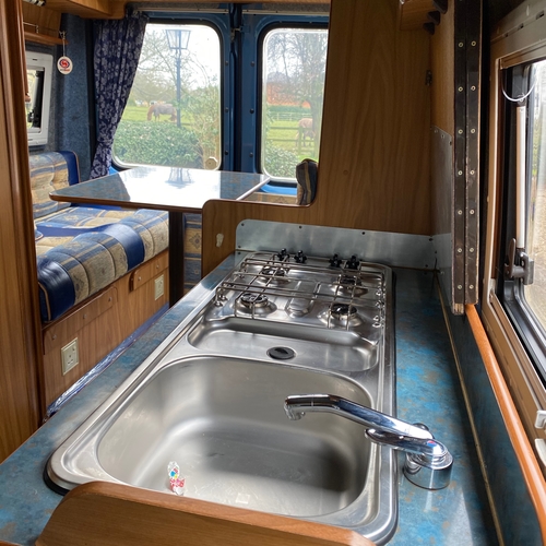 IH Savannah Gold Luxury Camper Van 2 Berth 2.8 JTD 62974 Miles Fiat Ducato 2001