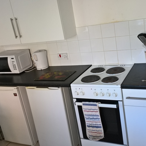 Budget Town Centre House By St Pauls University Campus For 3 People