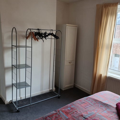 Budget Town Centre House By St Pauls University Campus For 3 People