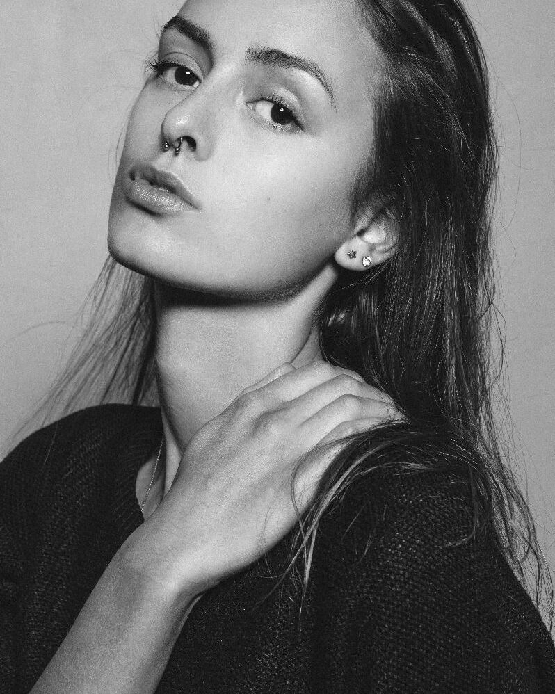 MAISIE: Writer and Singer