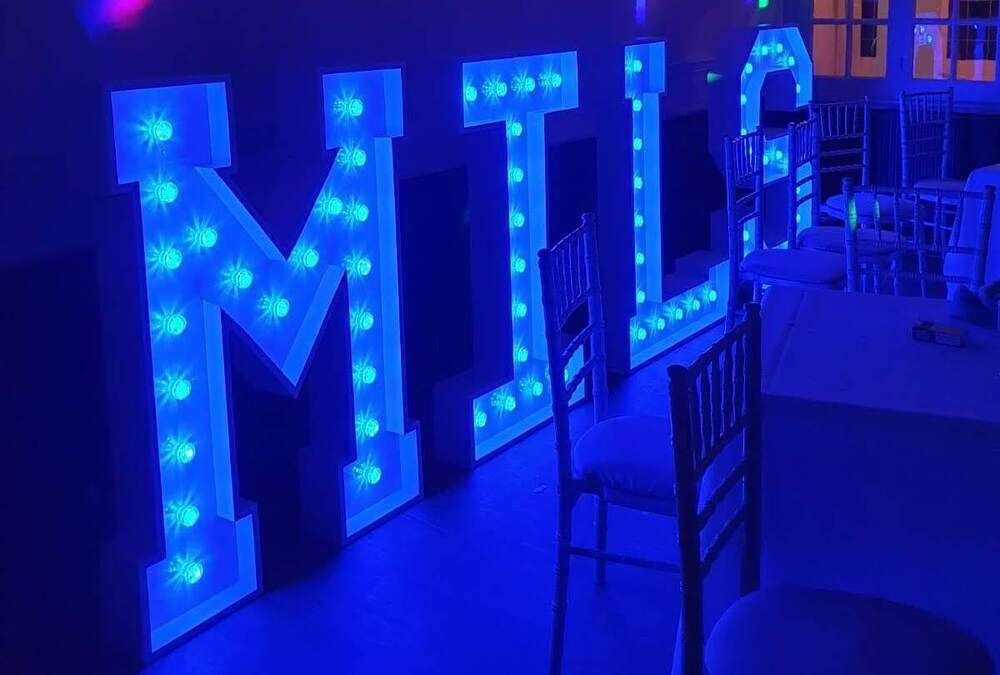 Light Up Letter Hire M I L S