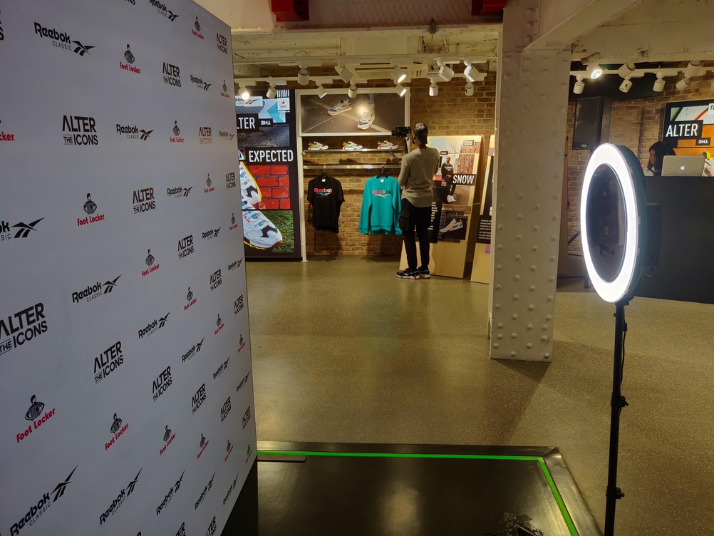 Ring Light GIF Photo Booth